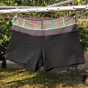 COPY - Lululemon reversible Groove short, size 8